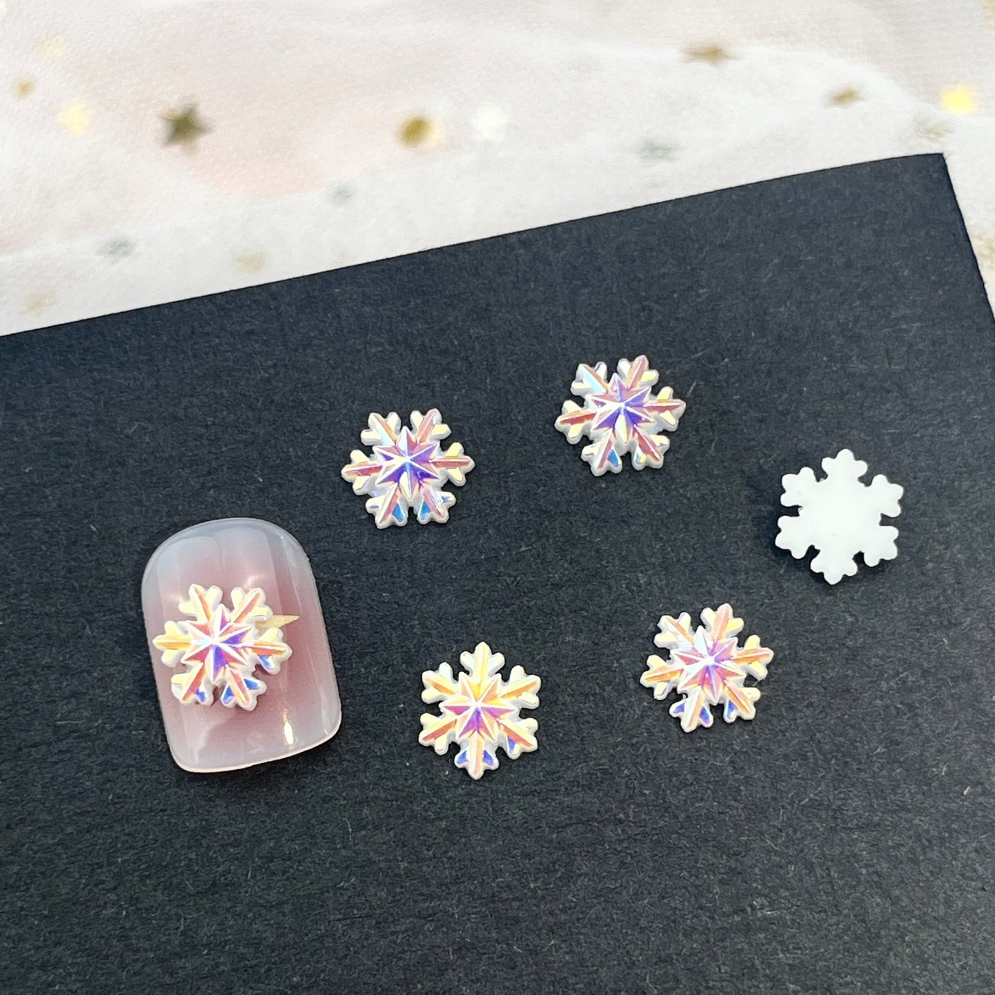 RADIANT HOLLOW SNOWFLAKE