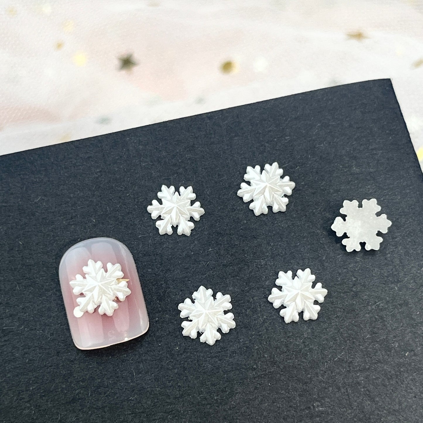 RADIANT HOLLOW SNOWFLAKE